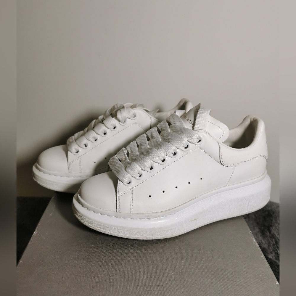 Alexander McQueen White Leather Sneakers - Picture 3 of 6